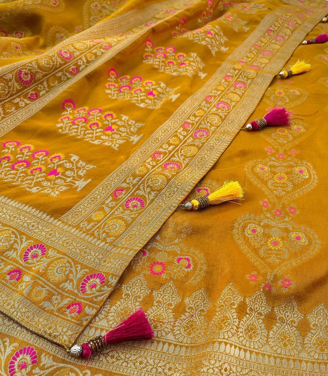 Gorgeous Pure Soft Dola Silk Saree Yellow