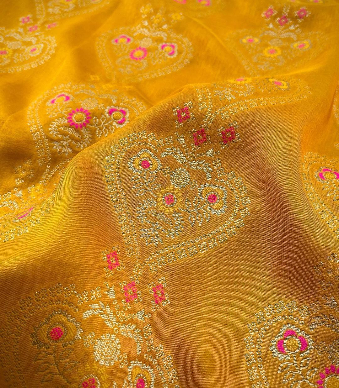 Gorgeous Pure Soft Dola Silk Saree Yellow